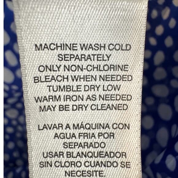 Chico's Womens Pullover Blouse Blue Abstract Dots Satin Feel Size 2 (L) Office - Picture 9 of 9